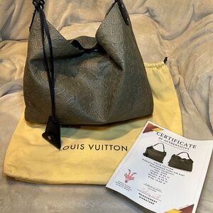 LOUIS VUITTON Lambskin Antheia Hobo PM Olive